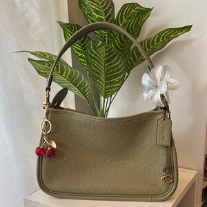 💚Coach Cary Shoulder/Crossbody Bag 💚